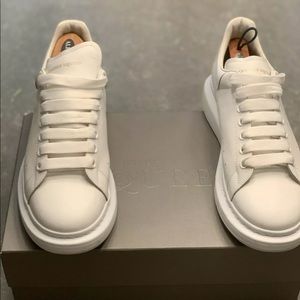 Alexander McQueen Oversized Sneaker